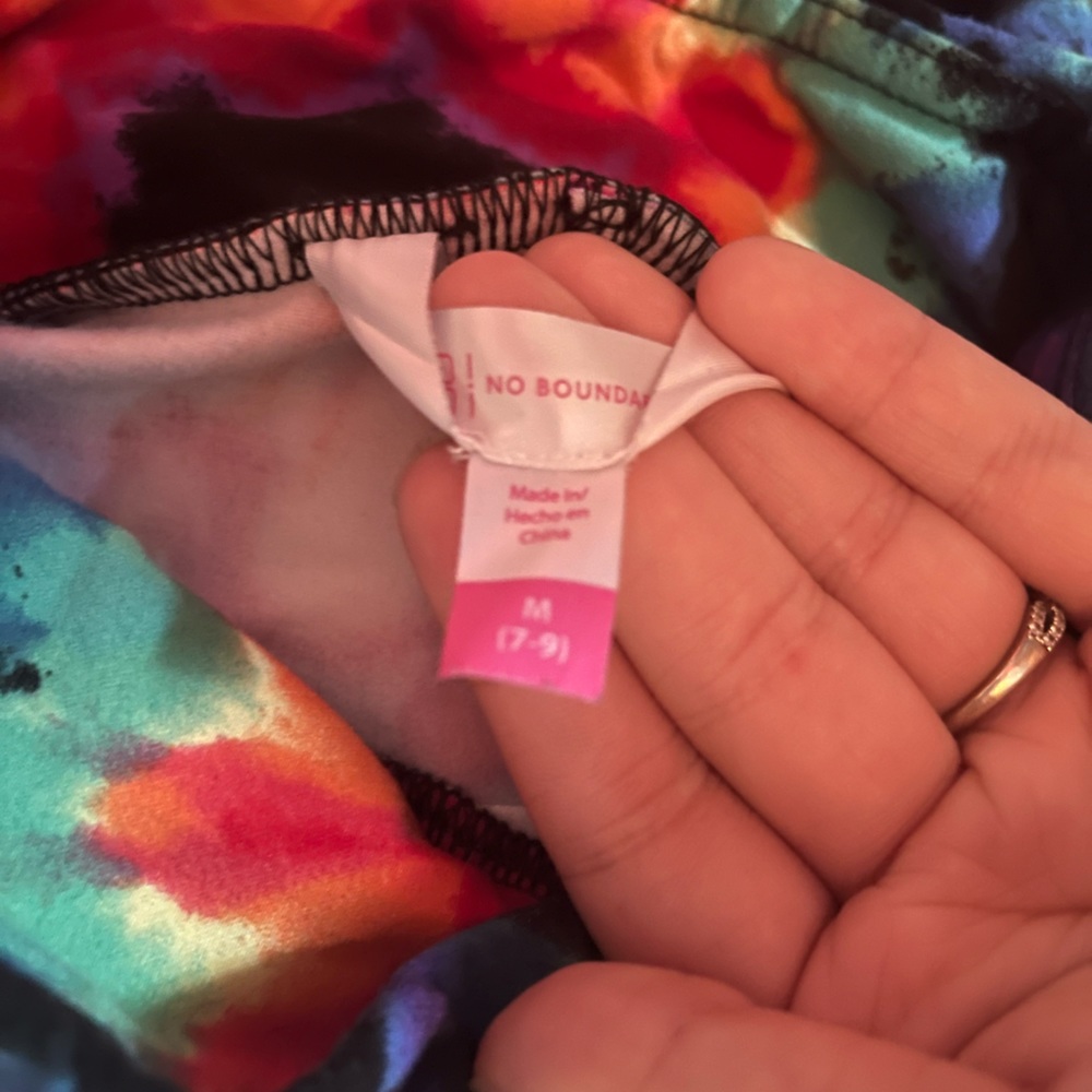 No boundaries, girl’s M, tie dye leggings